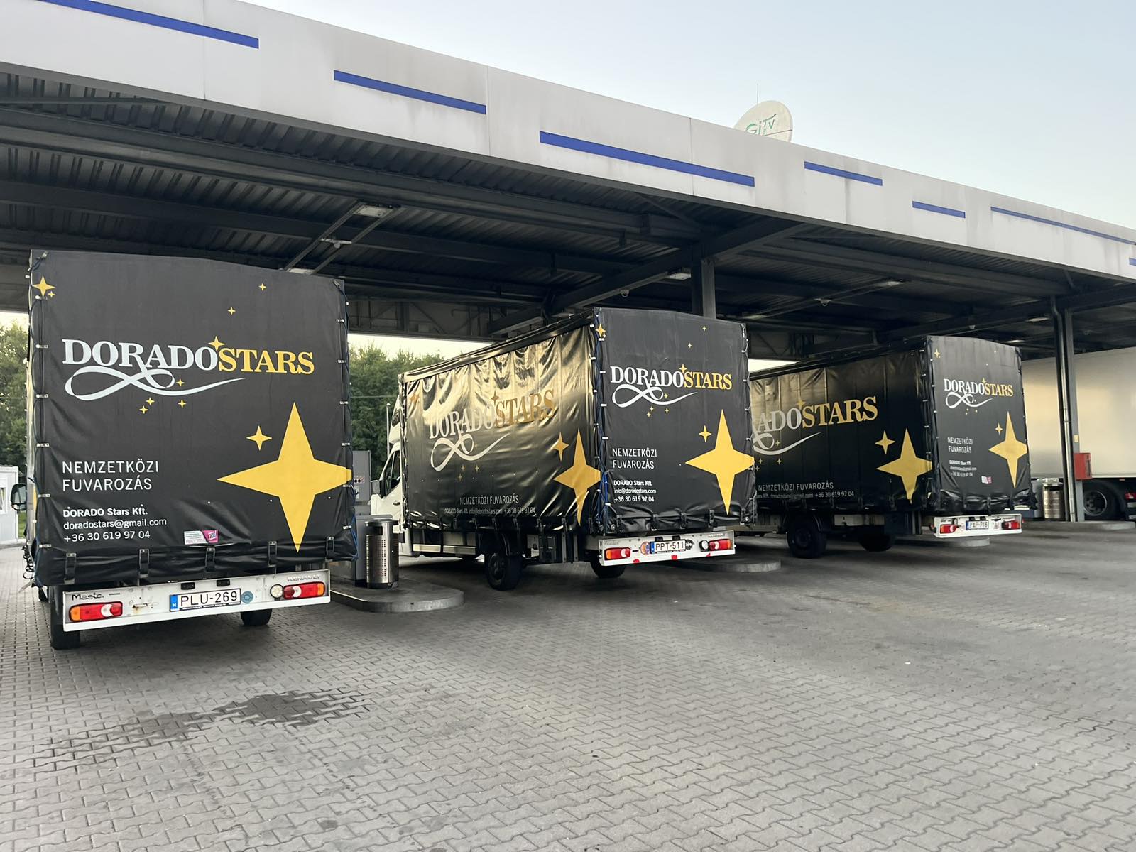 DORADO Stars Kft. Renault Master